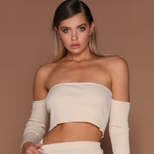 Meshki off-shoulder top - medium new with tag